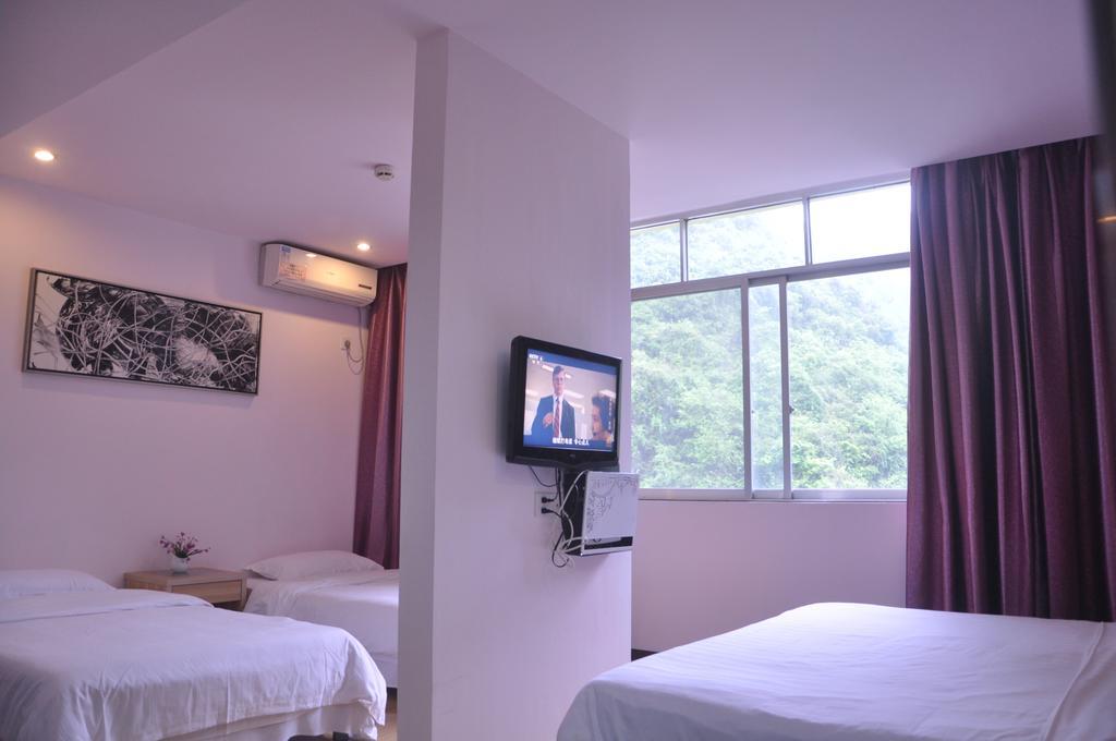 Yangshuo Harbour View Hotel Exterior photo