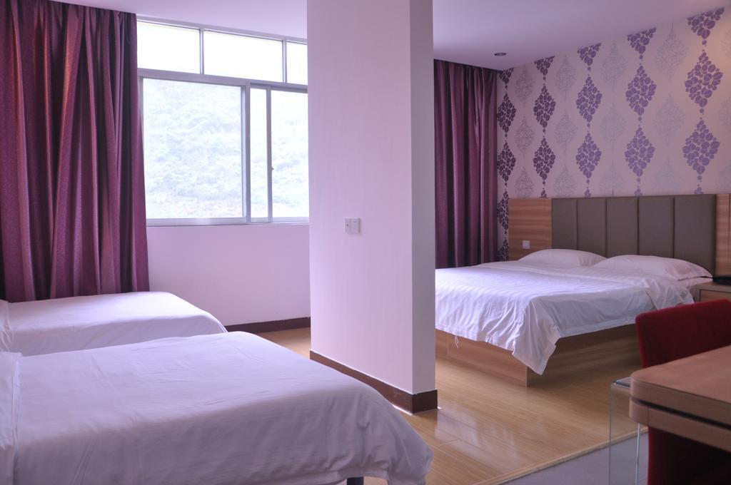 Yangshuo Harbour View Hotel Exterior photo