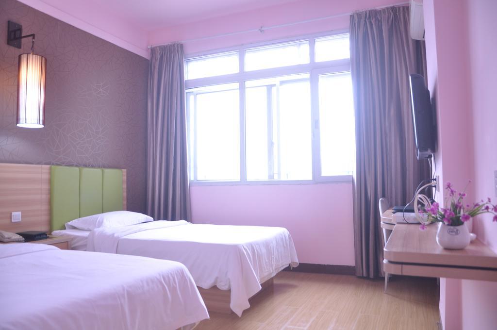Yangshuo Harbour View Hotel Exterior photo