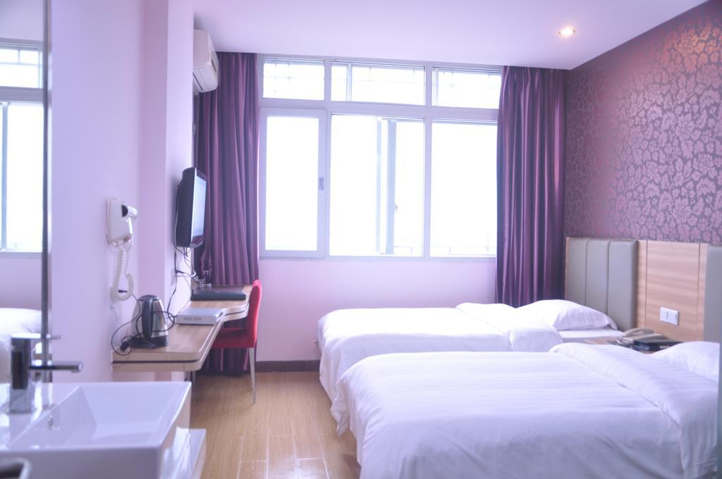 Yangshuo Harbour View Hotel Exterior photo