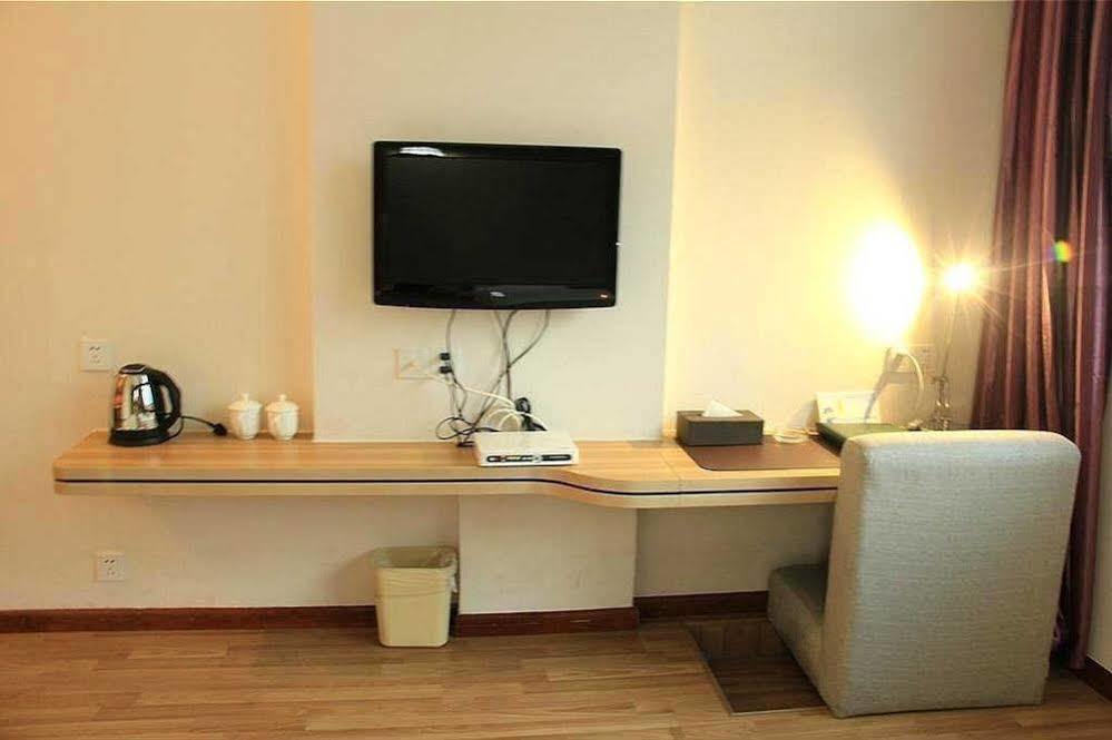 Yangshuo Harbour View Hotel Exterior photo