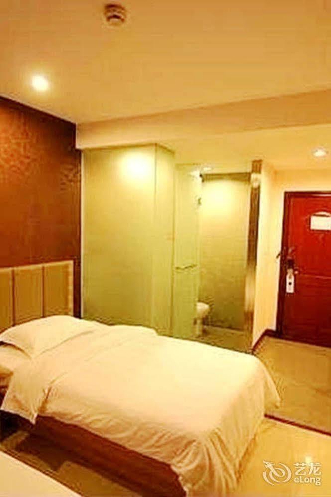 Yangshuo Harbour View Hotel Exterior photo