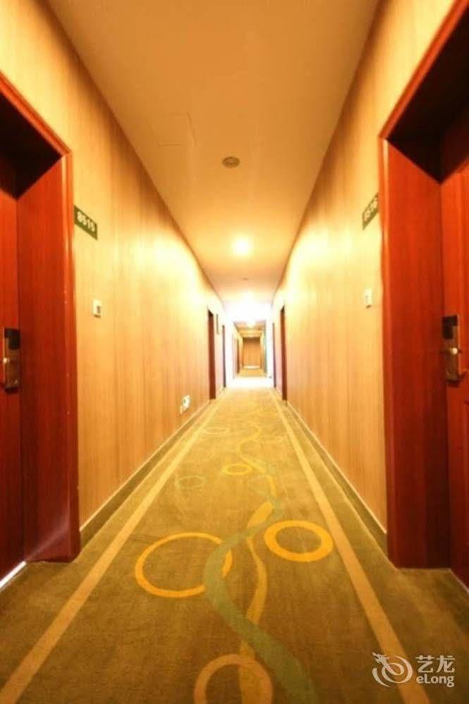 Yangshuo Harbour View Hotel Exterior photo
